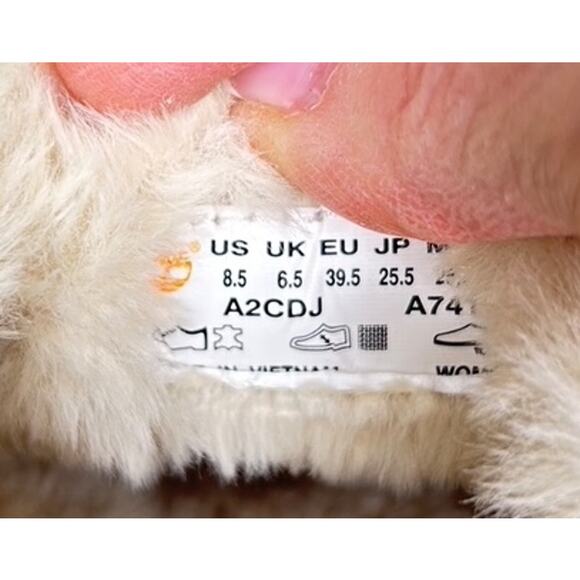 Timberland Skyla Bay Brown Suede Faux Fur Lined Slip On Sneaker Booties 8.5 - Picture 7 of 8